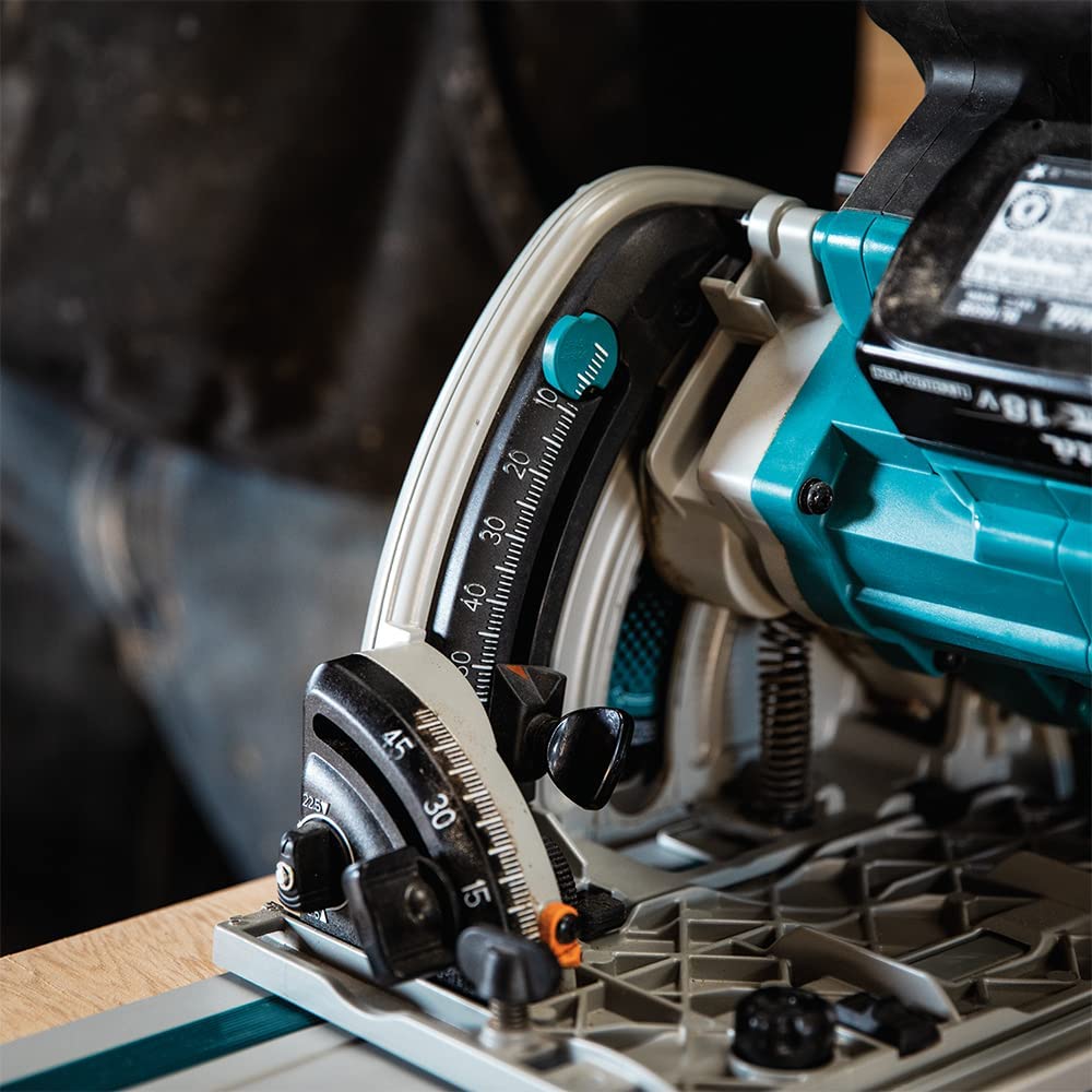 Makita DSP600ZJ.