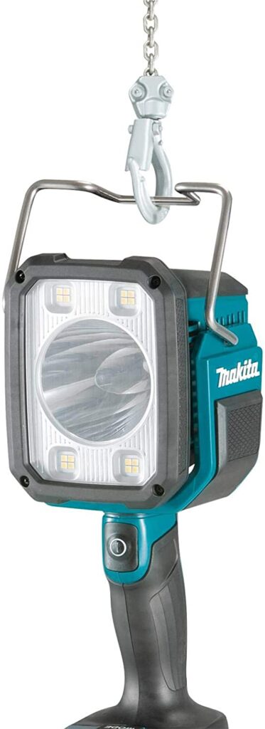 Makita-DML812